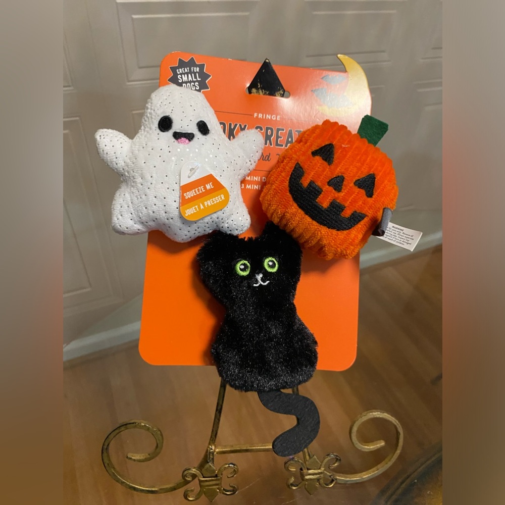 - Fringe  Spooky Creatures Set Of 3 Little Spiders With Squeaker.